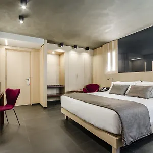Metropolis 4* Andorra la Vieja