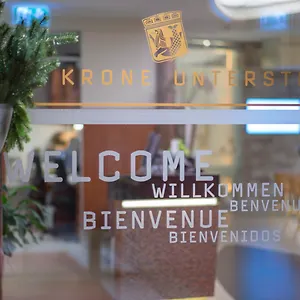 **** Otel Krone Unterstrass İsviçre
